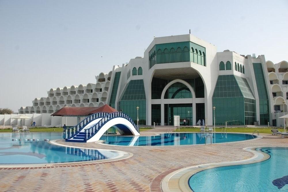 Mirfa Hotel Al Marfaʼ Екстериор снимка
