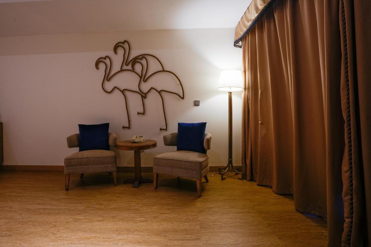 Mirfa Hotel Al Marfaʼ Екстериор снимка