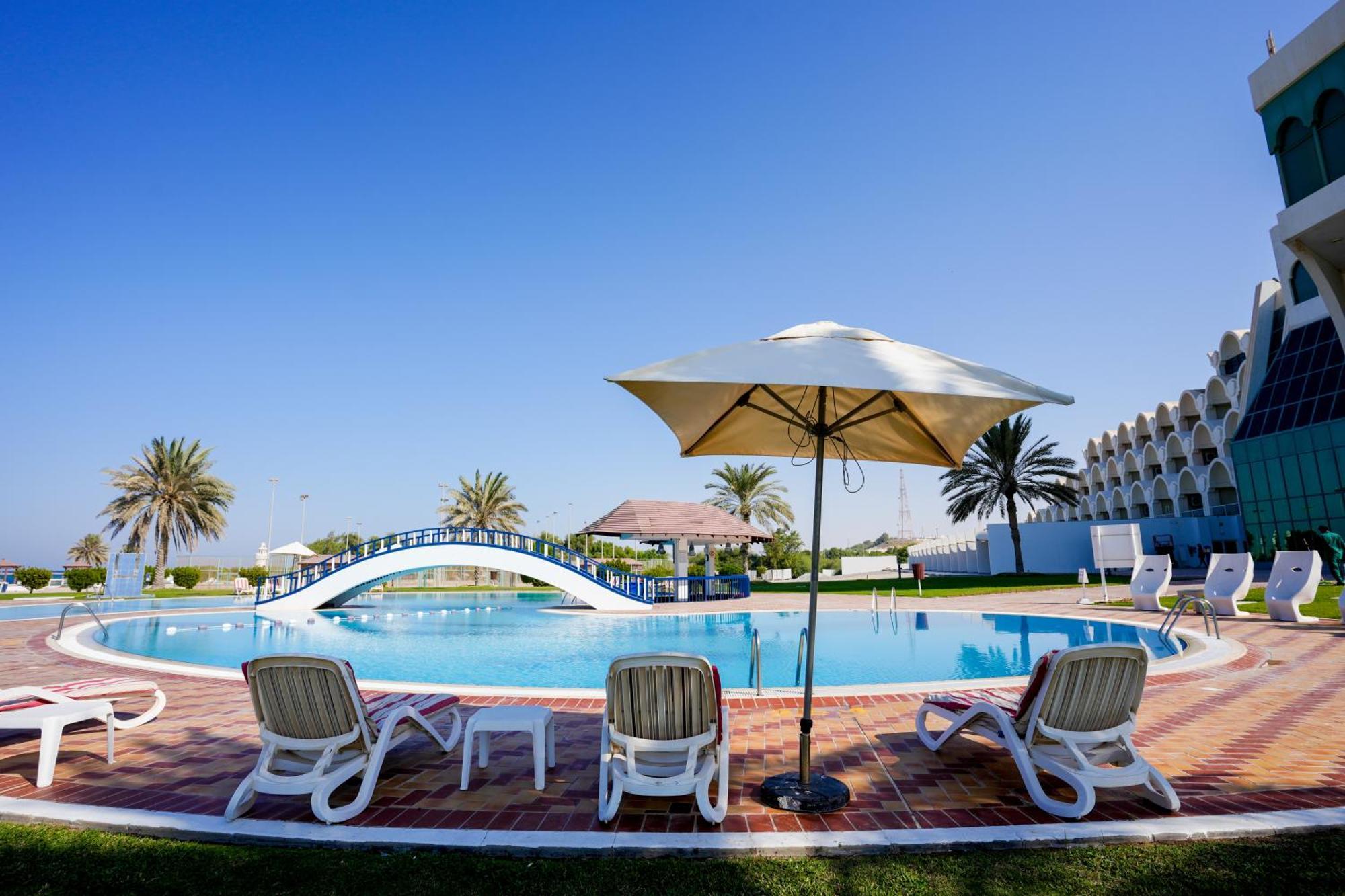 Mirfa Hotel Al Marfaʼ Екстериор снимка