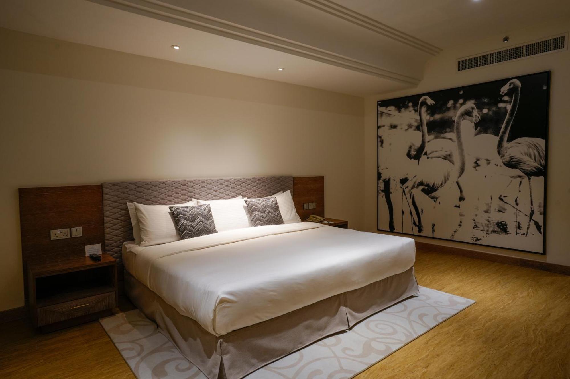 Mirfa Hotel Al Marfaʼ Екстериор снимка